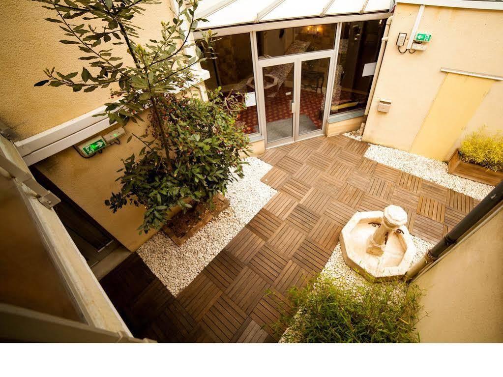 Le Clos Saint Martin Hotel Sancerre Exterior photo